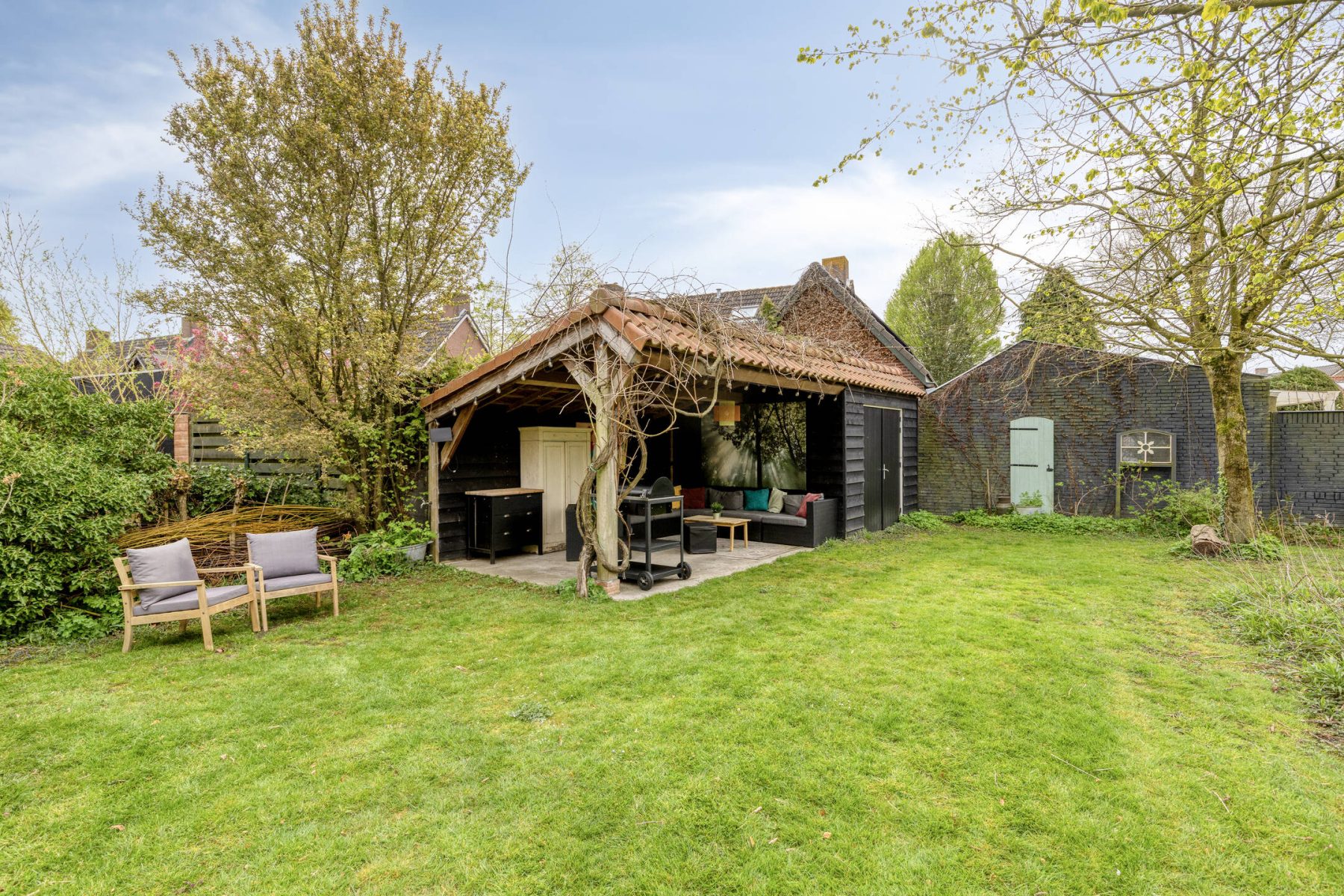 B&B Arbores tuin met overkapping